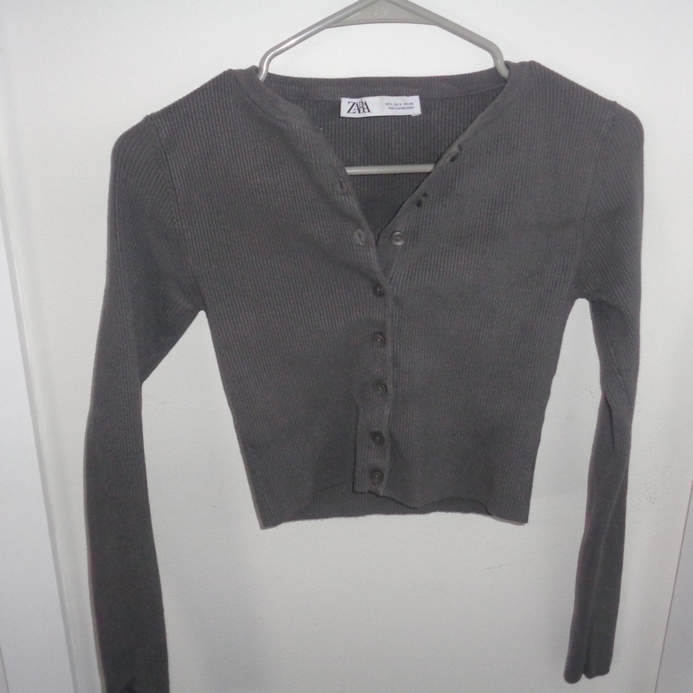 Zara never used buttoned grey crop top, size S
